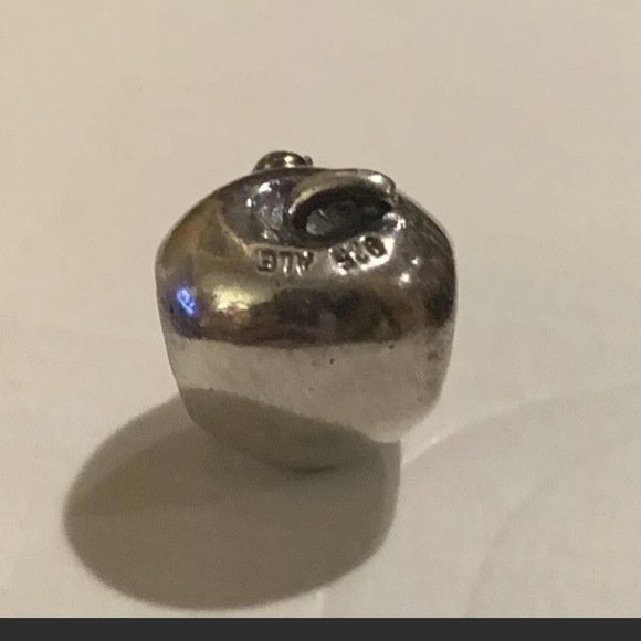 Pandora ALE Apple of my Eye Worm Charm - Picture 3 of 5